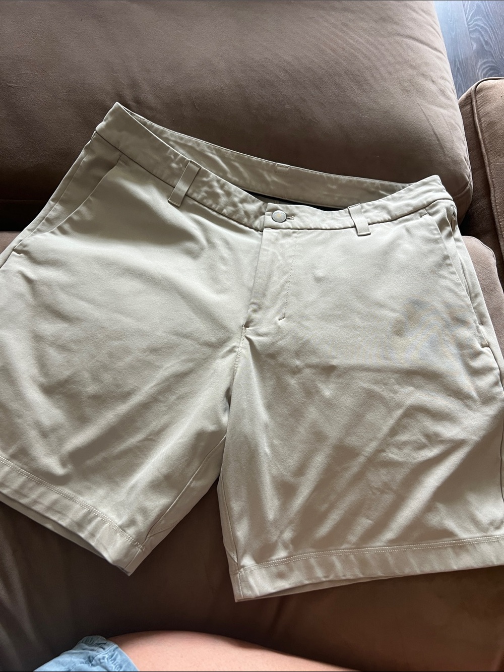 lululemon athletica Men's Flat Front Shorts in Cream